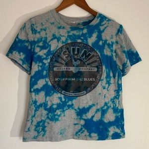 Acid Wash Blue’s Festival Slight Crop Tee